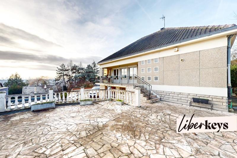 Maison - 140 m² - 6 pièces