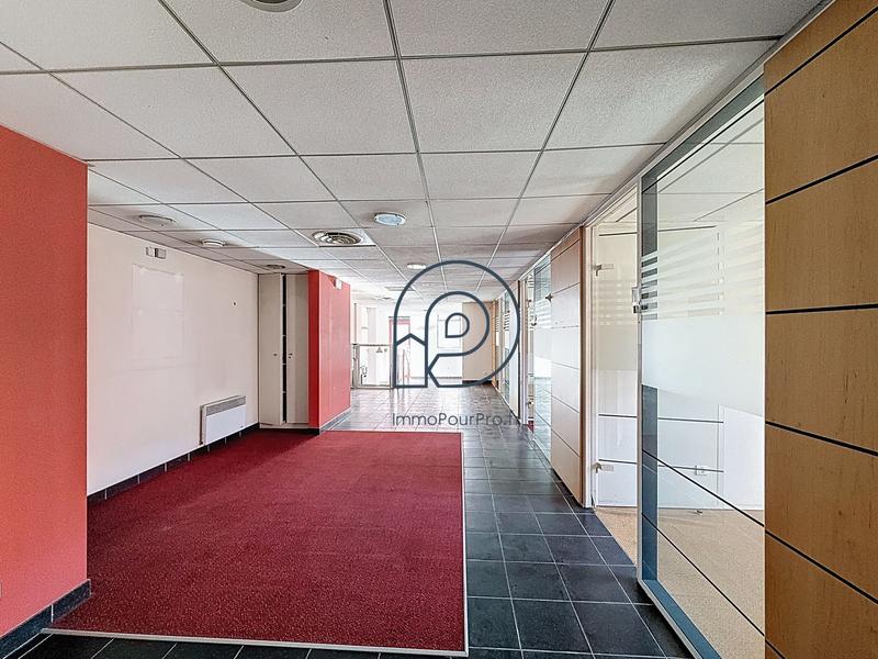 Bureau - 250 m²