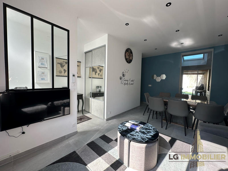 Maison - 91 m² - 5 pièces