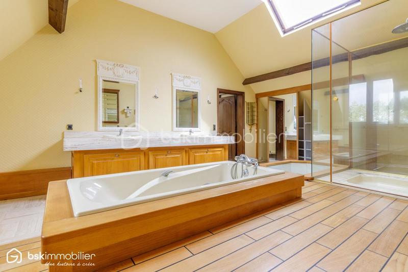 Maison bourgeoise - 326 m² - 9 pièces