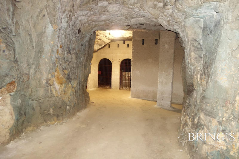 Maison ancienne - 110 m² - 40 pièces