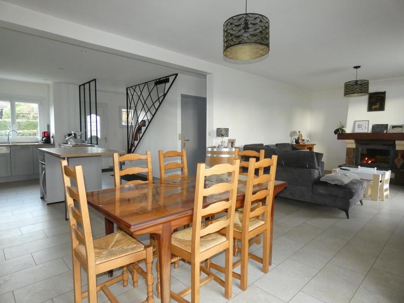 Maison traditionnelle - 152 m² - 7 pièces