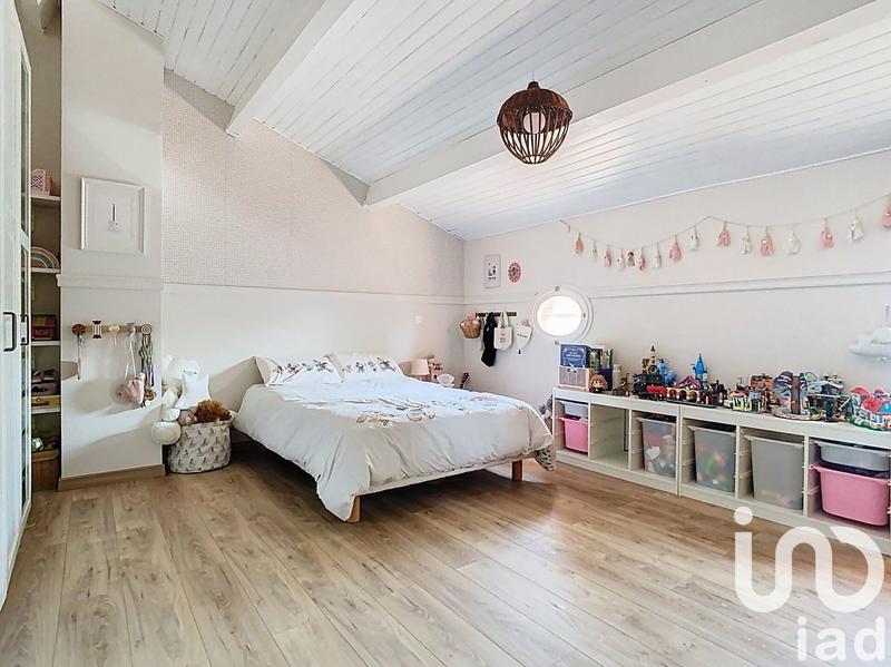 Maison - 280 m² - 7 pièces