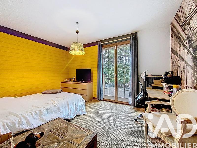 Maison - 234 m² - 7 pièces