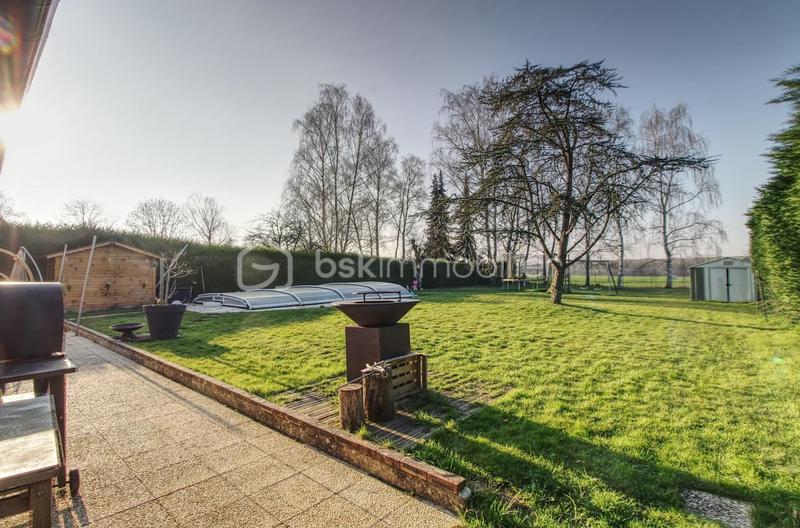 Maison - 200 m² - 8 pièces