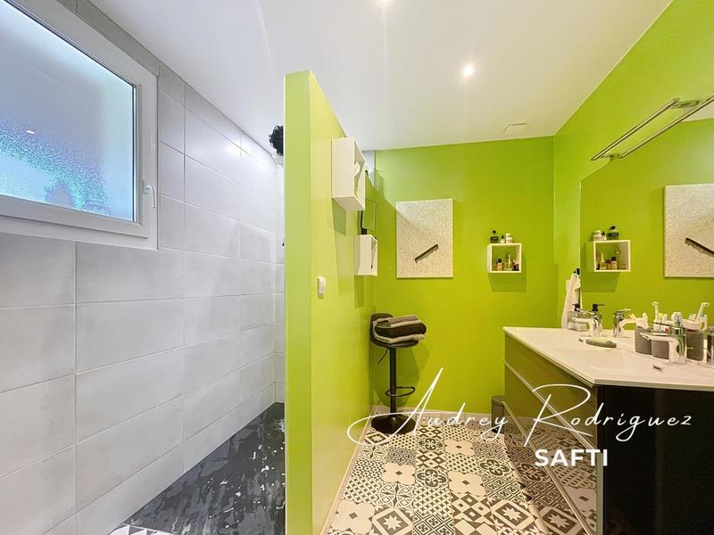 Maison - 164 m² - 6 pièces