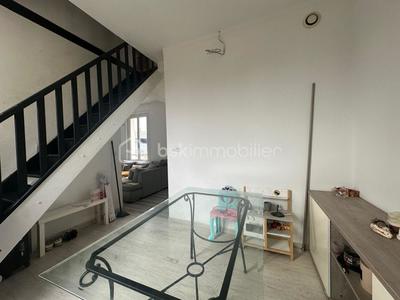 Maison - 64 m² - 4 pièces