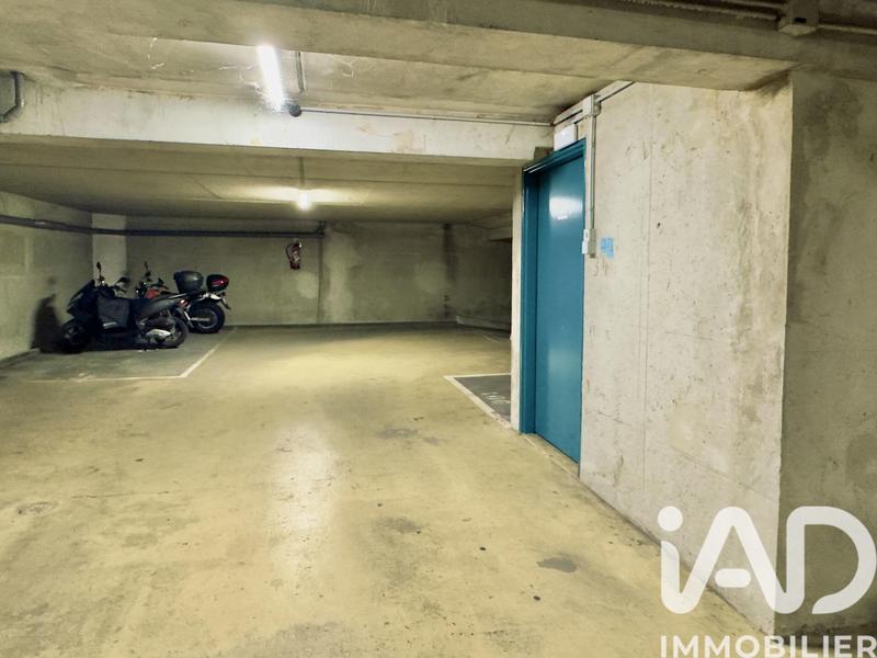 Parking - 13 m²