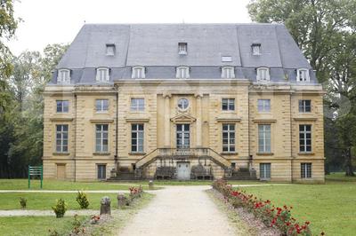 Château - 4 746 m² - 40 pièces