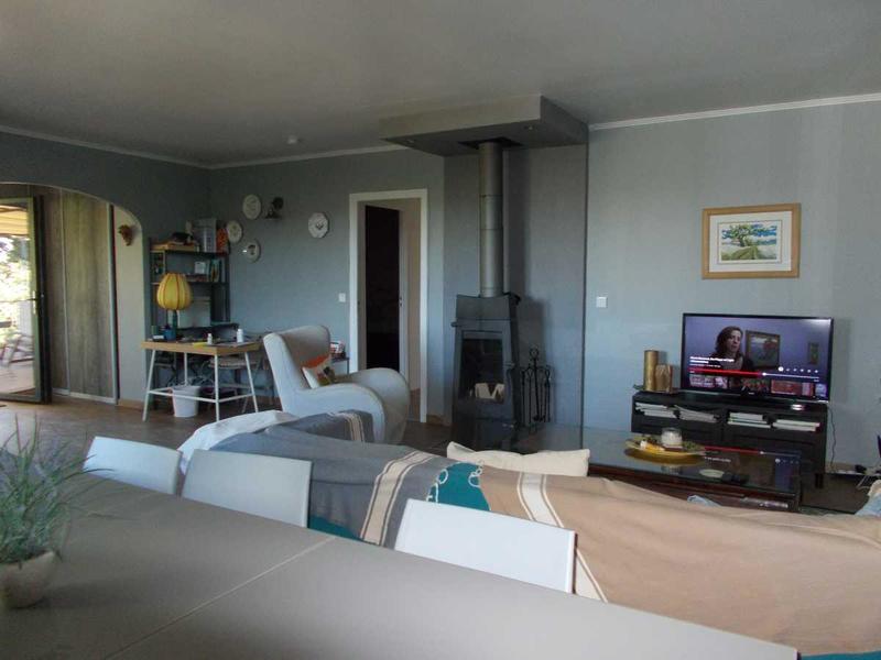 Maison - 180 m² - 8 pièces