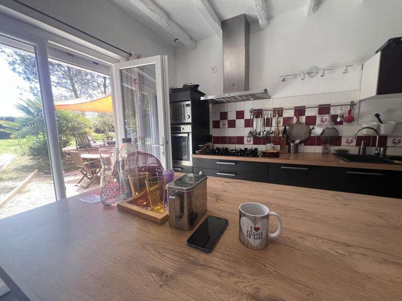 Maison - 320 m² - 9 pièces