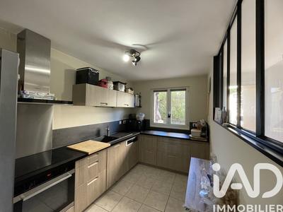 Maison - 74 m² - 4 pièces