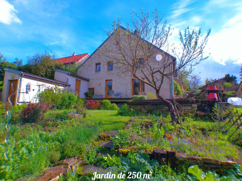 Maison - 200 m² - 7 pièces