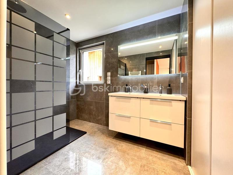 Duplex - 97 m² - 4 pièces