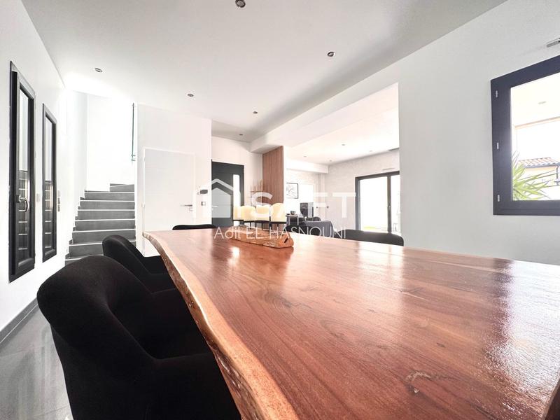 Maison - 148 m² - 6 pièces