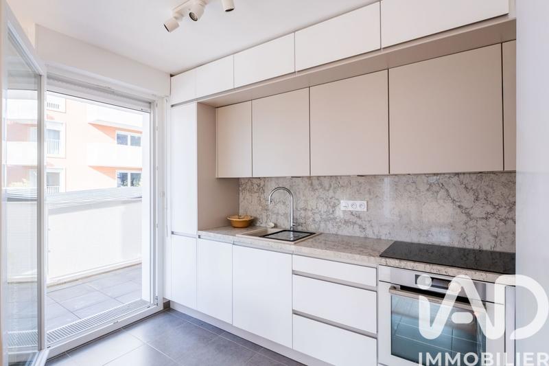 Appartement - 80 m² - 4 pièces