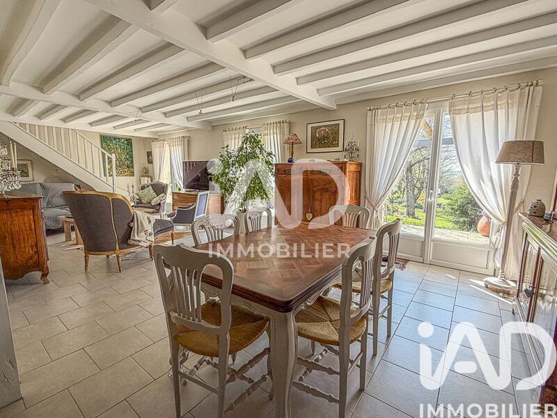 Maison - 149 m² - 6 pièces