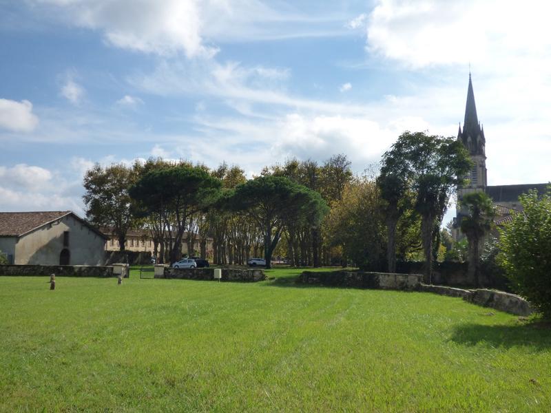 Château - 3 000 m² - 30 pièces