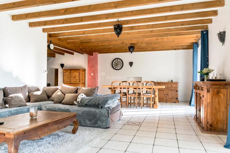 Maison - 232 m² - 7 pièces