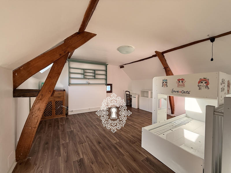 Maison - 179 m² - 5 pièces