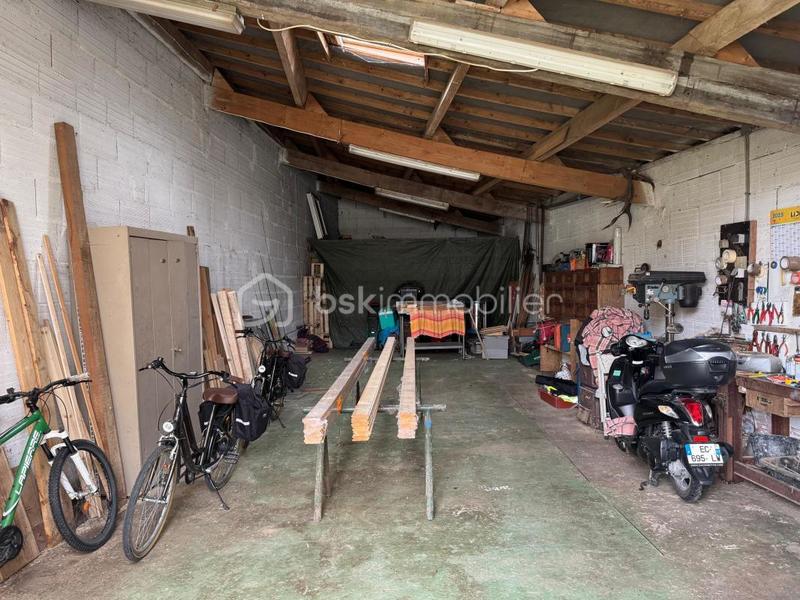 Maison traditionnelle - 159 m² - 6 pièces