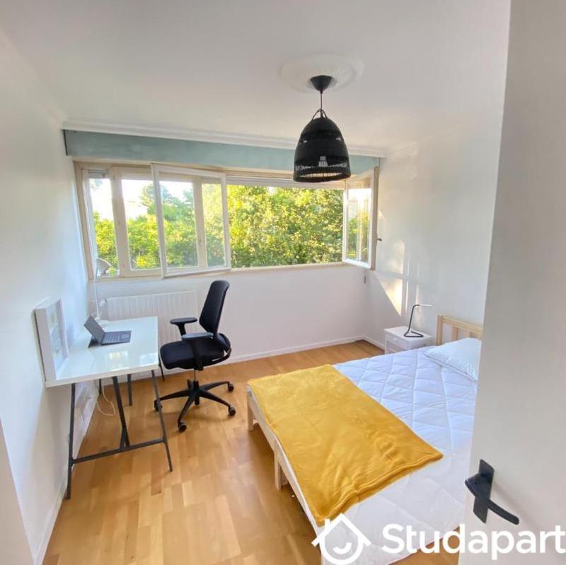 Chambre - 12 m² - 1 pièce