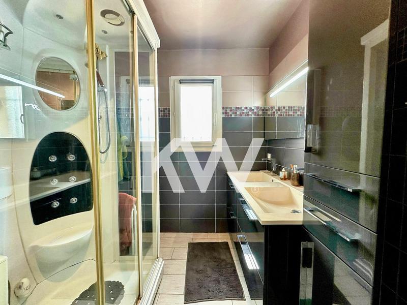 Maison - 116 m² - 6 pièces