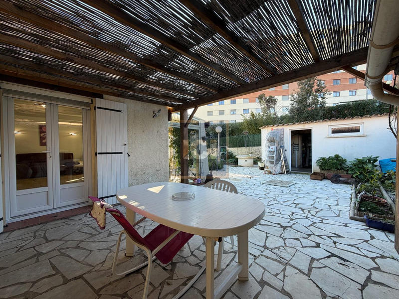 Villa - 80 m² - 4 pièces