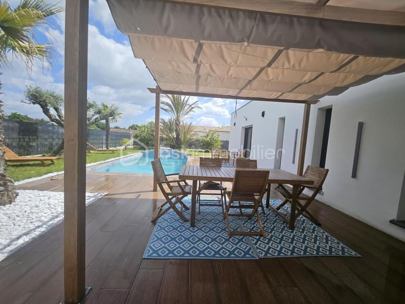 Maison - 160 m² - 5 pièces