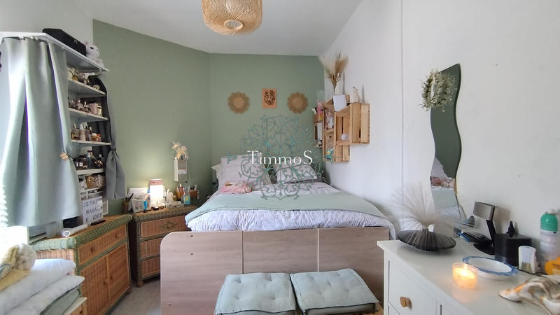 Maison - 147 m² - 6 pièces