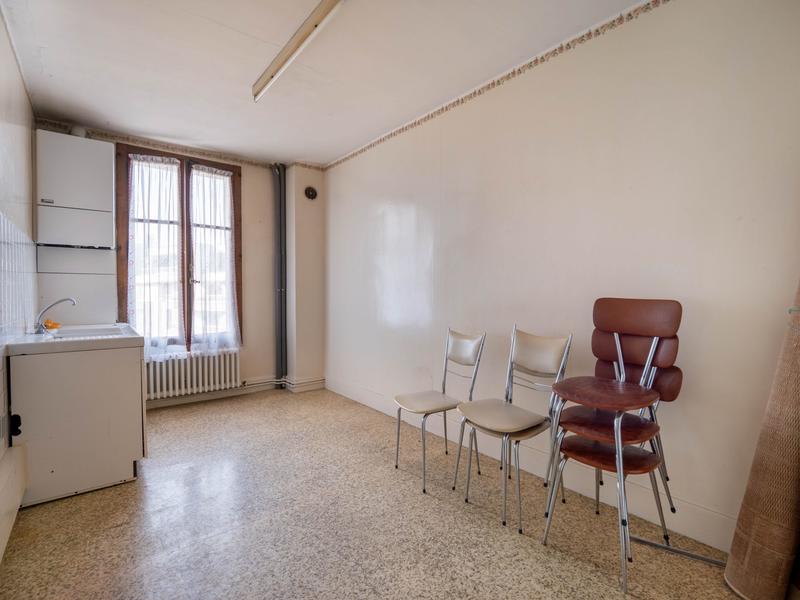 Maison ancienne - 325 m² - 13 pièces