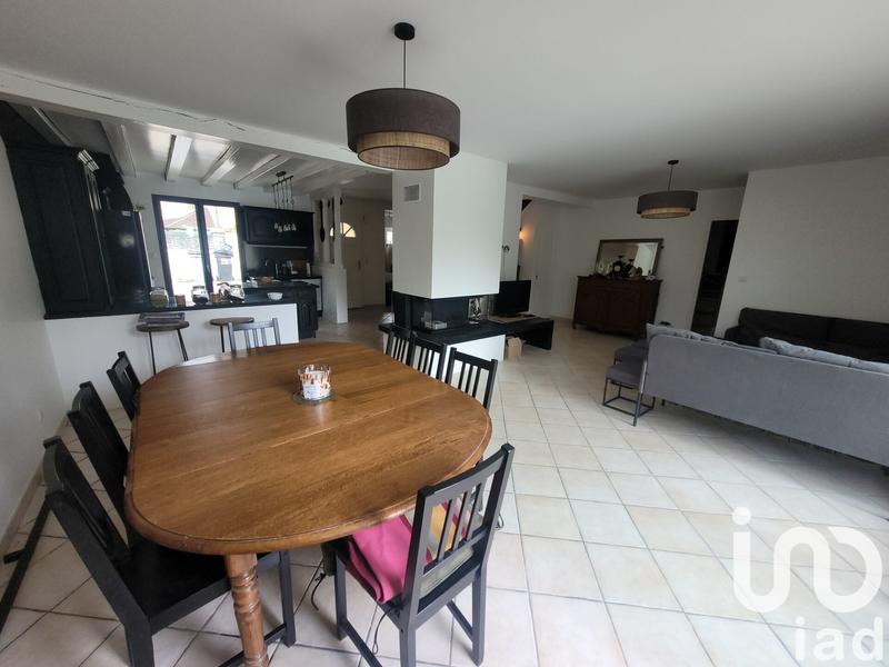 Maison - 195 m² - 7 pièces