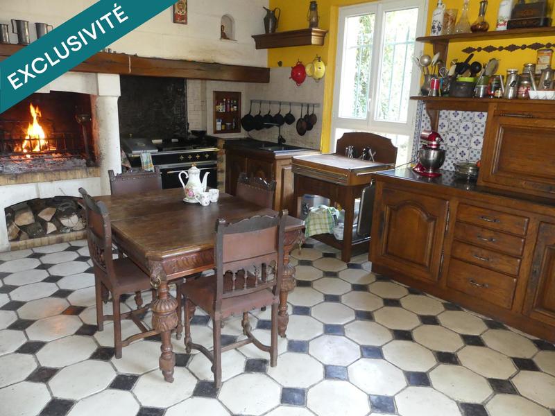 Maison - 363 m² - 10 pièces