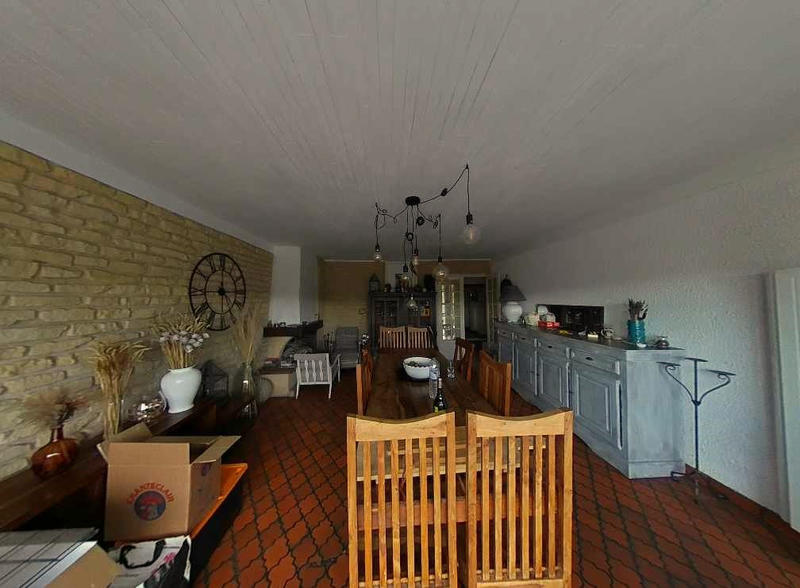 Appartement - 152 m² - 6 pièces