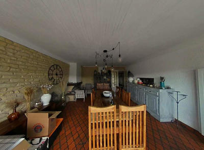 Appartement - 152 m² - 6 pièces