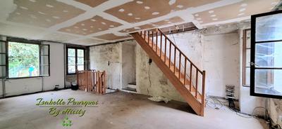 Maison - 180 m² - 8 pièces