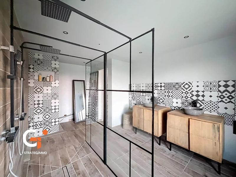 Maison - 160 m² - 6 pièces