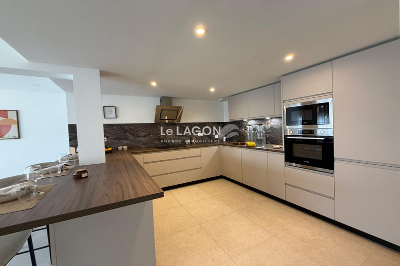 Appartement - 79 m² - 3 pièces