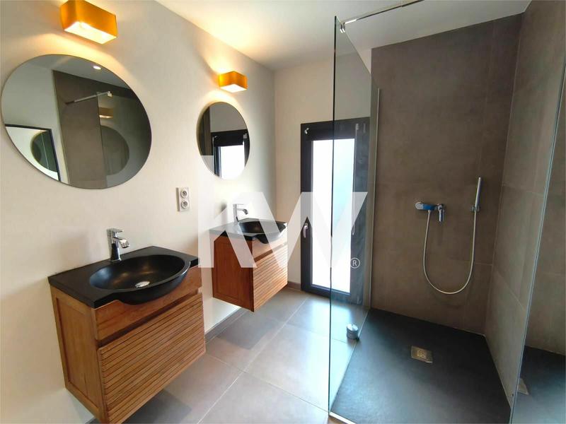 Appartement - 135 m² - 3 pièces