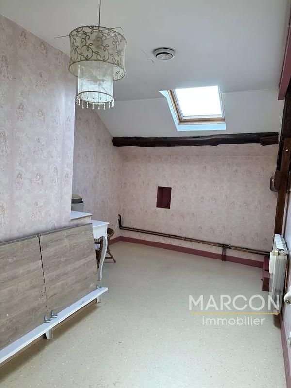 Maison - 95 m² - 5 pièces