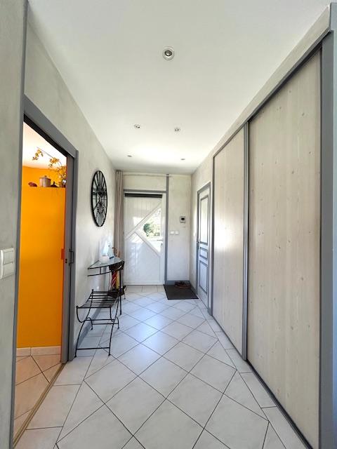 Propriété - 114 m² - 4 pièces