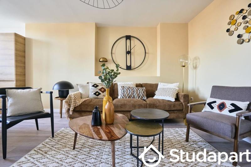 Chambre - 10 m² - 1 pièce