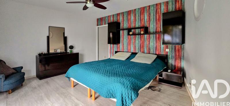 Maison - 255 m² - 6 pièces