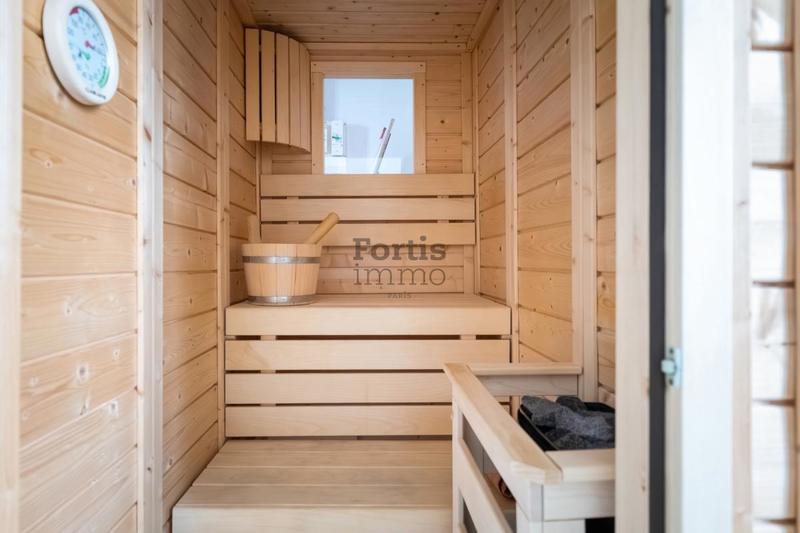 Loft - 101 m² - 4 pièces