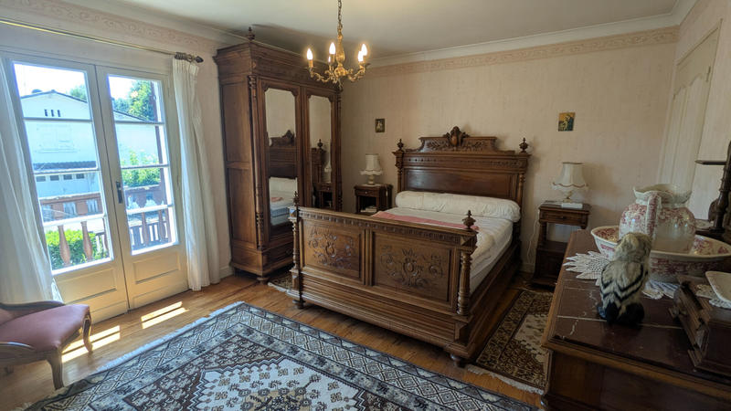 Maison - 195 m² - 7 pièces