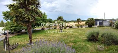 Maison - 204 m² - 7 pièces