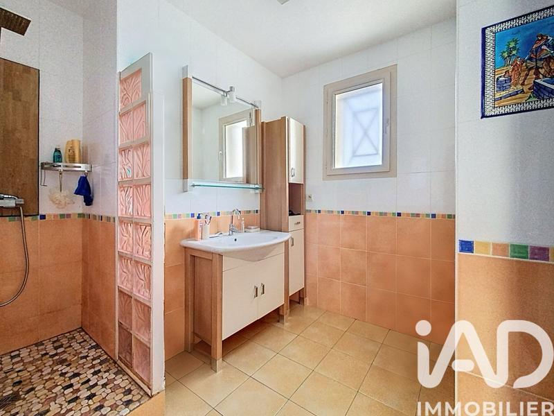 Maison - 218 m² - 8 pièces