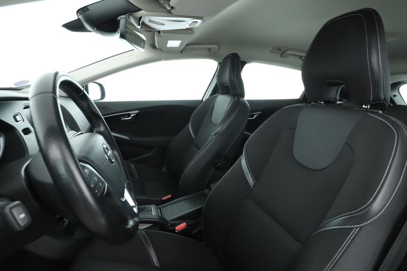 Volvo V40 1.5 T2 Momentum Business Geartronic 6 122 ch