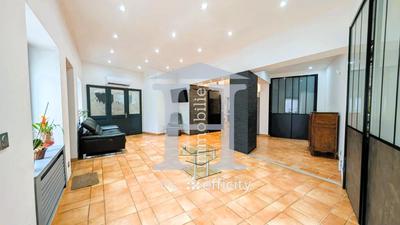 Maison - 160 m² - 6 pièces