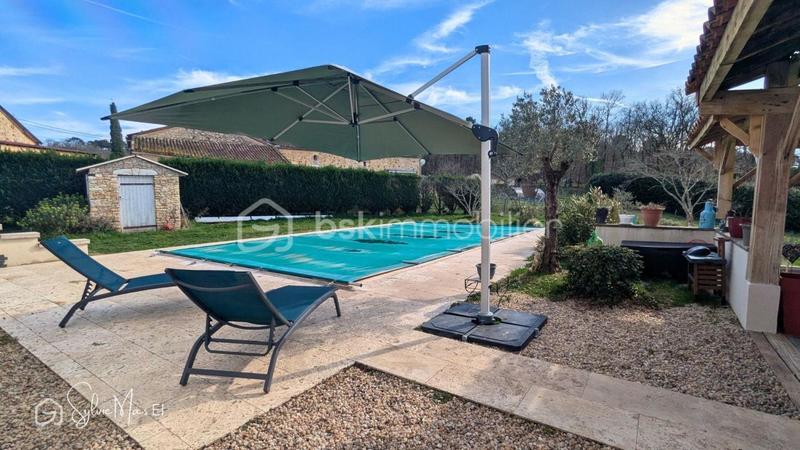 Maison - 106 m² - 4 pièces